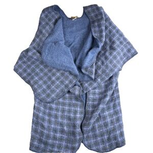 BOYNE VALLEY Weavers Cape Blue Plaid Wool Blend Shawl Poncho Ireland ONE SIZE